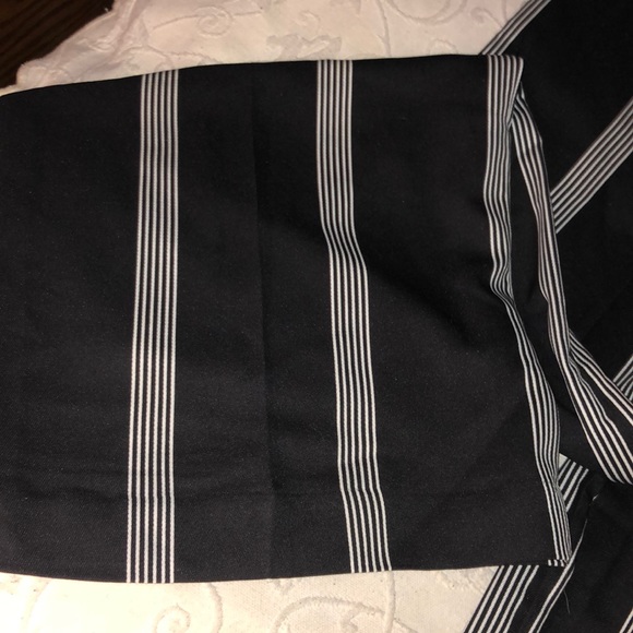 Black and white stripe pants size 4 - Picture 5 of 5